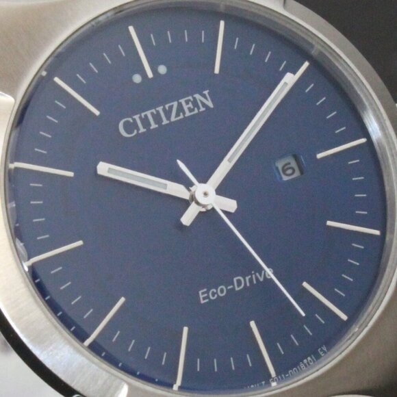 Citizen Eco-Drive Women\'s Silver Tone Watch Blue Dial 32MM Watch